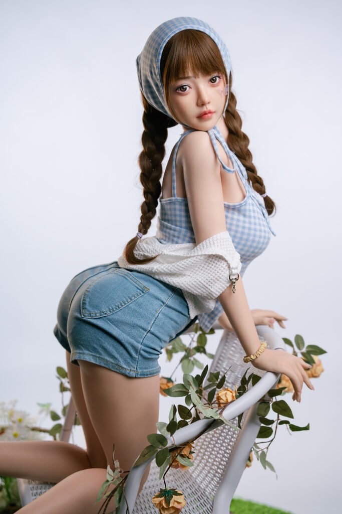 Food Grade Platinum Silicone or TPE Doll in Different Sizes / Wholesale