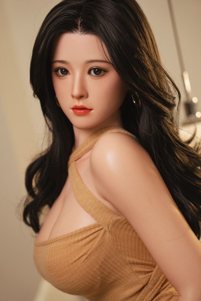 Food Grade Platinum Silicone or TPE Doll in Different Sizes / Wholesale